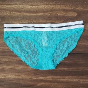 Victoria's Secret-Lace Panties(full back) Medium